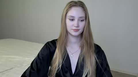 Snapshot of laylapretty001 chatting on 01/14/25, 05:30 LaylaPretty001 online show from 01/14/25, 05:30