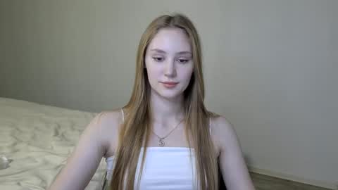 Snapshot of laylapretty001 chatting on 01/21/25, 07:15 LaylaPretty001 online show from 01/21/25, 07:15
