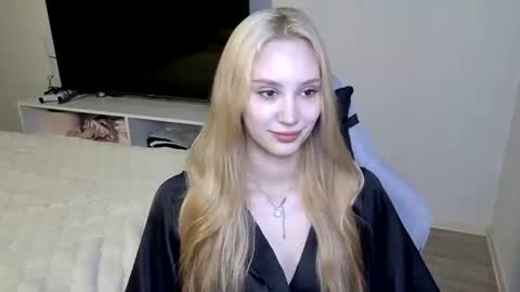 LaylaPretty001 online show from 07/04/26, 05:02