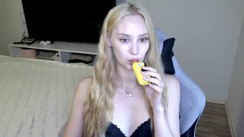 LaylaPretty001 online show from 07/23/26, 04:10
