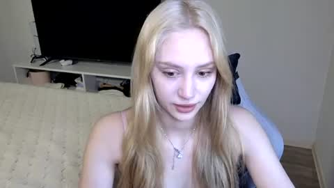 LaylaPretty001 online show from 07/30/26, 04:22