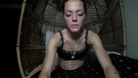 Snapshot of laylarainvip chatting on 09/21/25, 09:00 laylarainvip online show from 09/21/25, 09:00