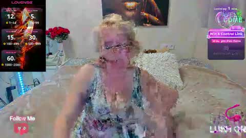 laylaroma online show from 12/19/25, 03:52