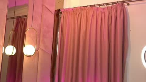 Layla online show from 06/26/26, 06:40