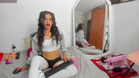 Layqueen online show from 02/12/25, 12:27