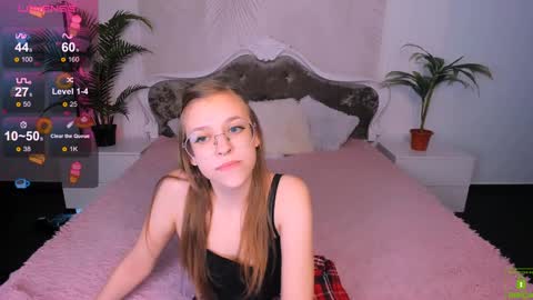 layriantavee online show from 12/22/24, 12:49