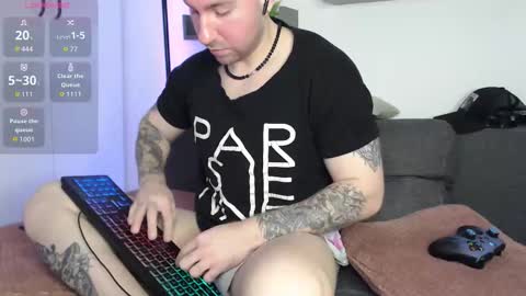 Laz online show from 11/28/25, 02:47