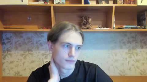 Snapshot of lazaret1k chatting on 11/08/25, 09:24 Vladi online show from 11/08/25, 09:24