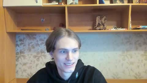 Snapshot of lazaret1k chatting on 11/16/25, 12:33 Vladi online show from 11/16/25, 12:33