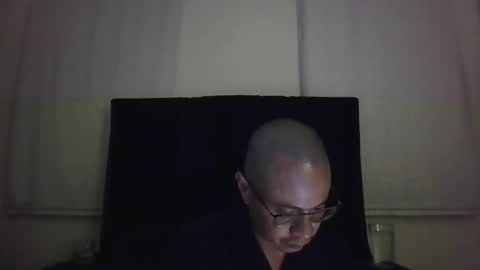Snapshot of lazy_bad_boy chatting on 05/19/26, 12:05 lazy_bad_boy online show from 05/19/26, 12:05