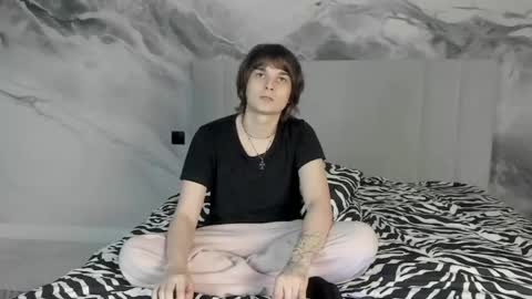 Alex online show from 05/27/26, 06:16
