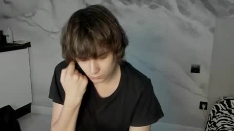Alex online show from 06/12/26, 01:04