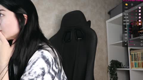 Lisa online show from 12/10/24, 04:34