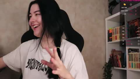 Lisa online show from 09/25/25, 04:05