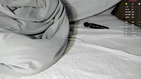 Lea online show from 09/17/25, 05:31