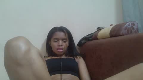 lea96546 online show from 10/20/25, 04:24