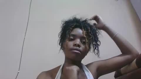 lea96546 online show from 11/24/25, 05:18