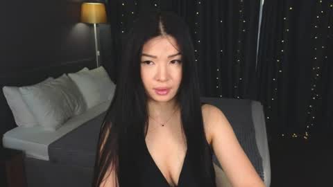 lea_apple online show from 06/23/26, 12:08