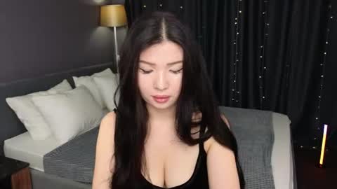 lea_apple online show from 07/25/26, 12:20