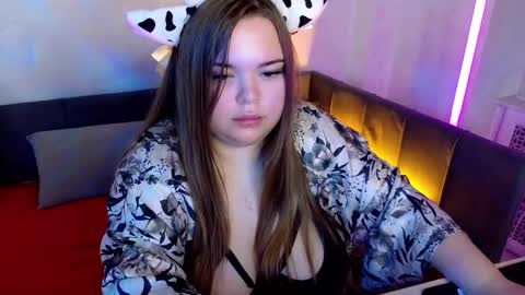 Lea online show from 09/15/25, 02:00
