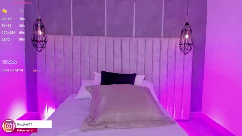    online show from 10/22/25, 07:02