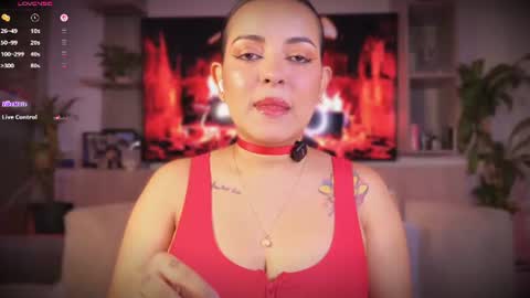 L E A   online show from 07/03/26, 06:47