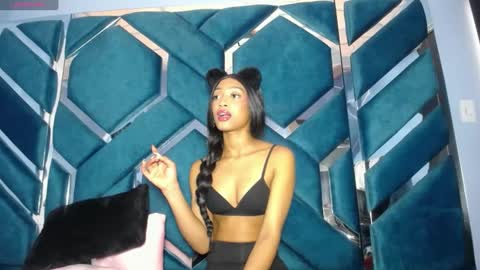 lea sewwtly online show from 10/10/25, 01:21