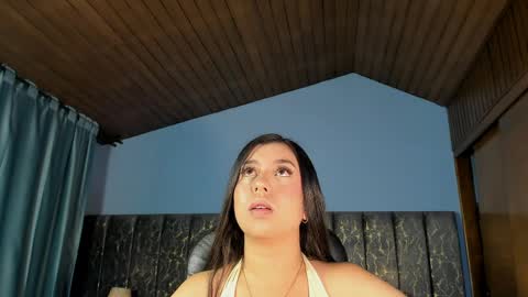 Snapshot of lea_velle chatting on 06/02/26, 02:57 Lea Velle online show from 06/02/26, 02:57