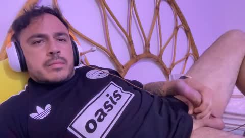 Snapshot of leafar_volkov chatting on 10/06/25, 04:43 leafar_volkov online show from 10/06/25, 04:43