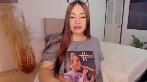 Leah online show from 06/04/26, 01:00