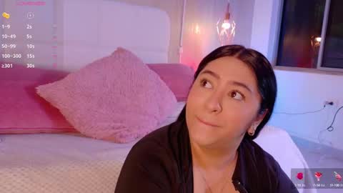 Leah online show from 09/18/25, 02:08