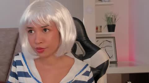 leahaltomm online show from 10/17/25, 07:16