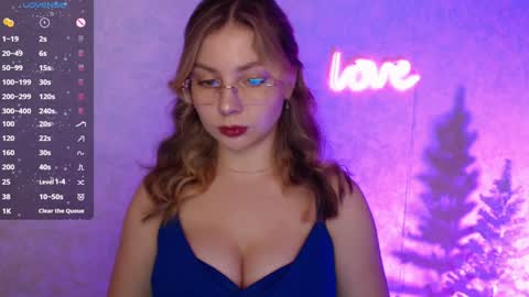 Leah Barton online show from 12/10/24, 11:22