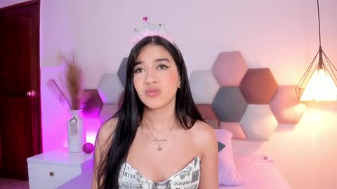 Leah Carter online show from 01/17/25, 05:41