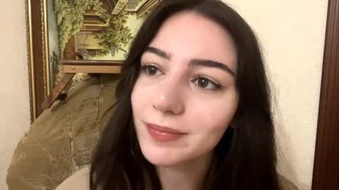 Snapshot of leahduran chatting on 10/23/25, 01:27 Amity online show from 10/23/25, 01:27