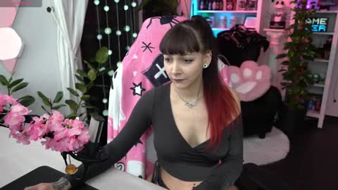 Leah online show from 02/27/25, 08:53