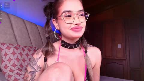 Instagram Leahprada  online show from 01/09/25, 08:55