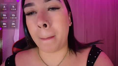 Snapshot of leahtemptation chatting on 11/10/25, 08:13 leah online show from 11/10/25, 08:13