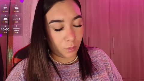 Snapshot of leahtemptation chatting on 11/26/25, 09:32 leah online show from 11/26/25, 09:32