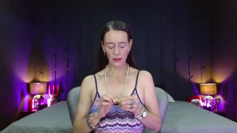 Leana online show from 12/10/24, 11:32