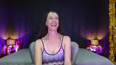 Leana online show from 12/10/24, 05:44