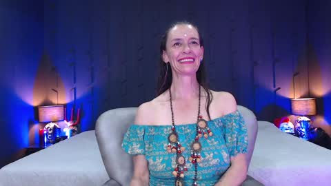 Leana online show from 12/14/24, 08:51