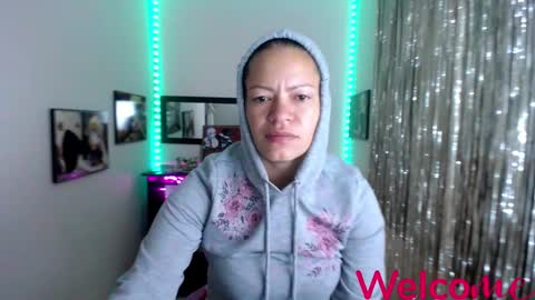 Leandra online show from 03/11/25, 12:06