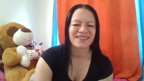 Snapshot of leandra_sex chatting on 11/14/25, 01:21 Leandra online show from 11/14/25, 01:21
