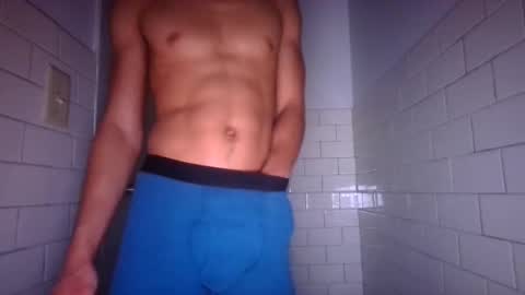 Snapshot of leanlance27 chatting on 11/18/25, 09:25 leanlance27 online show from 11/18/25, 09:25