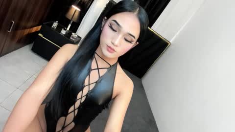 leannaloove online show from 09/21/25, 06:42