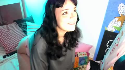 Snapshot of learaypie chatting on 02/11/25, 10:28 Lea Ray Pie online show from 02/11/25, 10:28