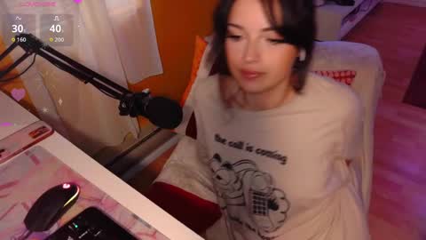 Snapshot of learaypie chatting on 10/09/25, 08:51 Lea Ray Pie online show from 10/09/25, 08:51