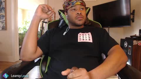 Snapshot of learoy chatting on 01/13/25, 07:10 Learoy online show from 01/13/25, 07:10