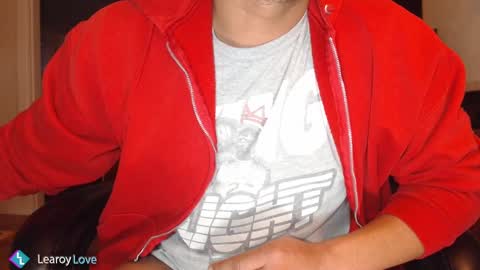 Snapshot of learoy chatting on 02/05/25, 01:04 Learoy online show from 02/05/25, 01:04